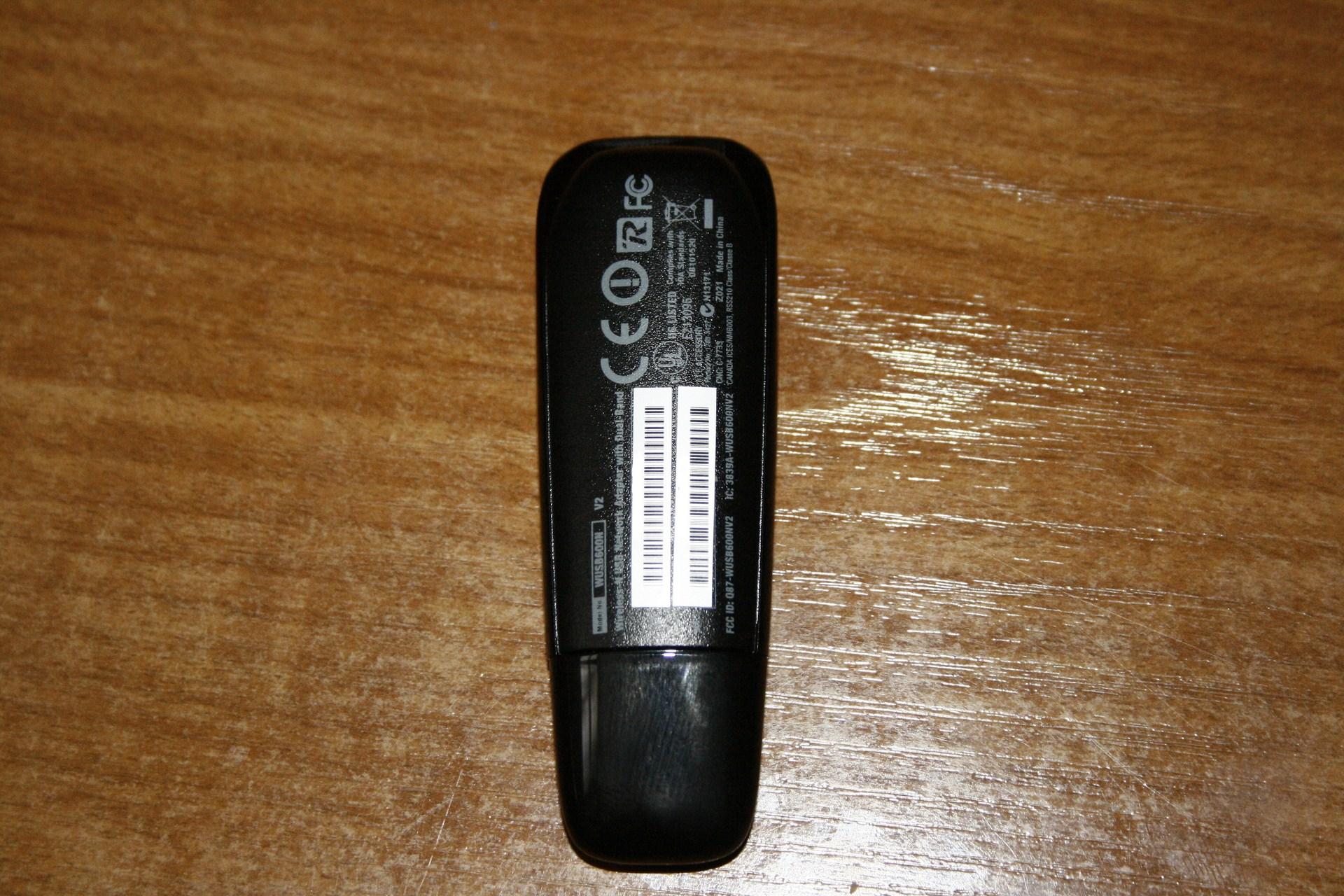 Linksys WUSB600N V2 sin tapa para el conector USB