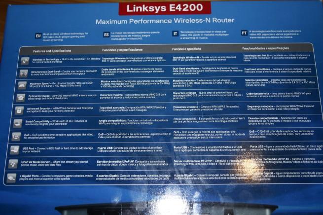 Parte trasera de la caja del Cisco Linksys E4200