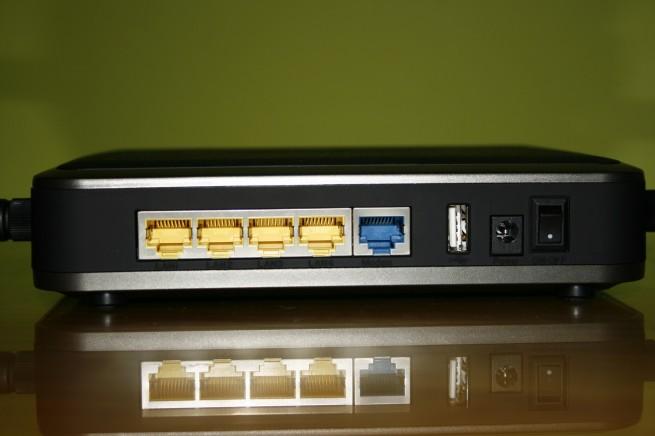 Conexiones Ethernet del Sitecom WL-309