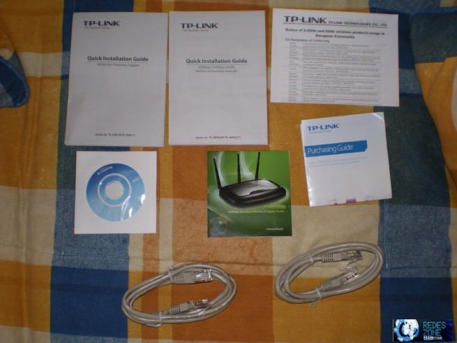 Contenido de la caja de los TP-Link TL-WPA281 Kit