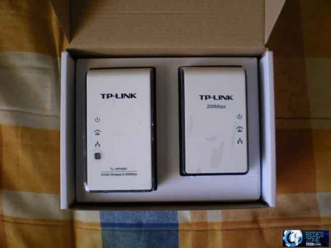 Vista de los TP-Link TL-WPA281 Kit
