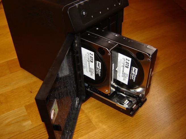 Vista de los discos duros del Sentinel DX4000