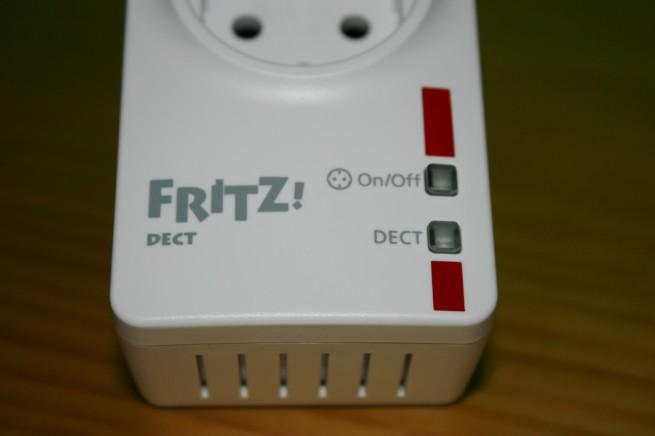Vista de los botones del FRITZ!DECT 200