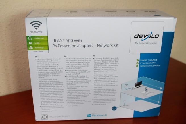 Parte trasera de la caja que contiene los Devolo dLAN 500 WiFi
