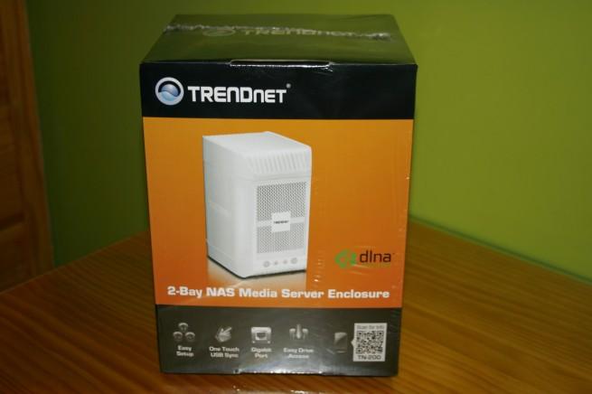 Vista frontal de la caja del TRENDnet TN-200
