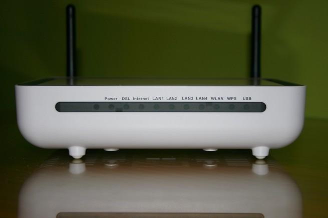 Vista de los LEDs de estado del router NuCom NU-GAN5 de Pepephone