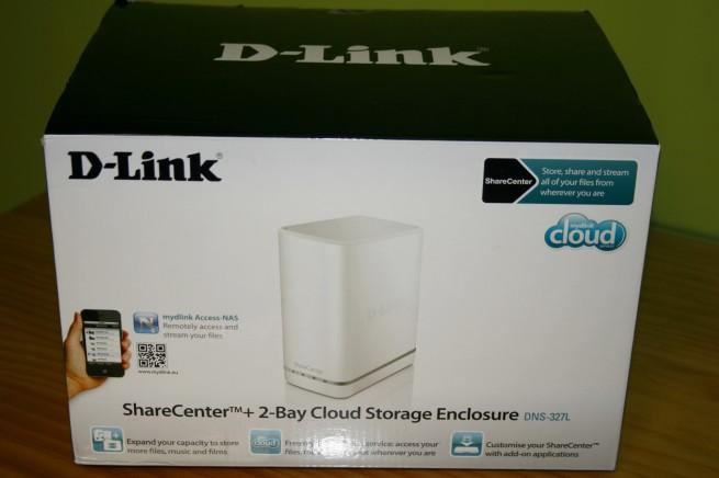 Vista frontal de la caja del D-Link DNS-327L