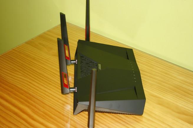 Vista del router ASUS RT-AC88U en todo su esplendor