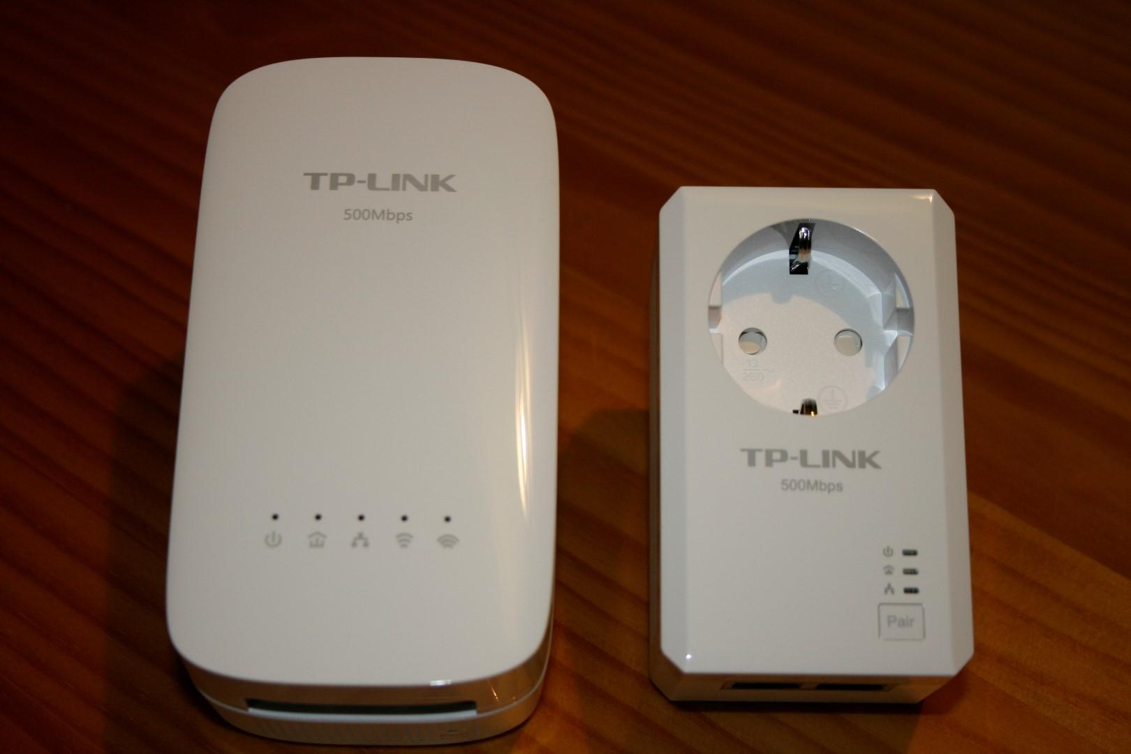Imagen frontal de los dispositivos PLC TP-LINK TL-WPA4530 KIT