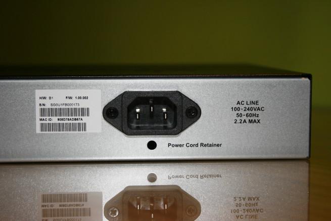 Toma de corriente del switch D-Link DGS-1100-10MP