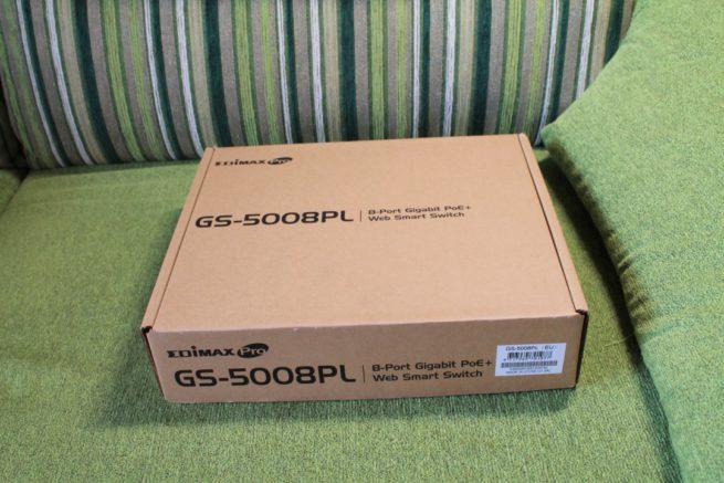 Frontal de la caja del Edimax GS-5008PL