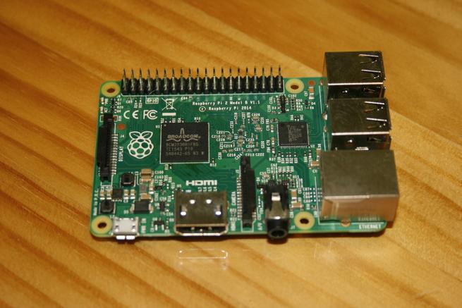 Frontal de la Raspberry Pi 2 que es el cerebro del Nextcloud Box