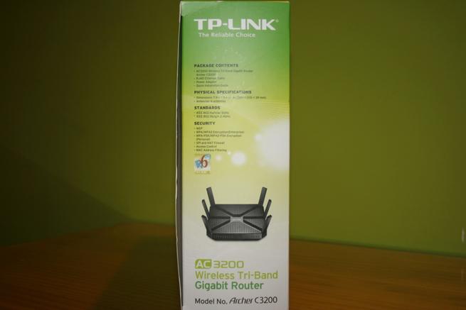 Lateral izquierdo de la caja del router TP-Link Archer C3200