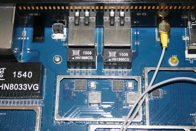 Chipset de la WAN del router ASUS BRT-AC828