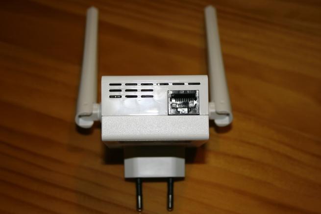 Puerto Fast-Ethernet del repetidor Wi-Fi ASUS RP-AC51