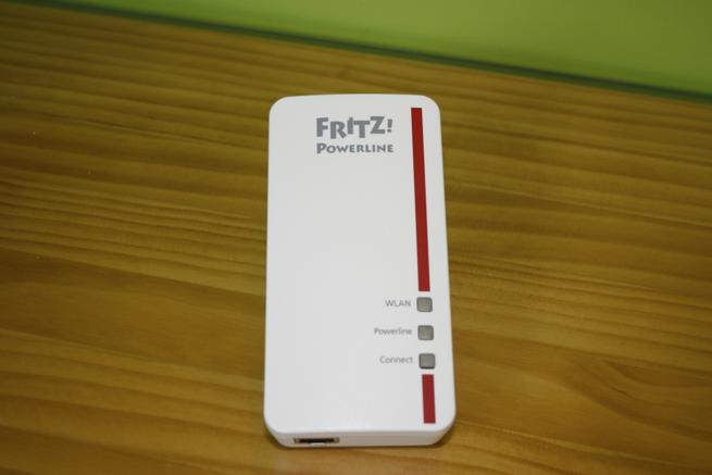 Frontal del PLC FRITZ!Powerline 1260e con Wi-Fi AC1300