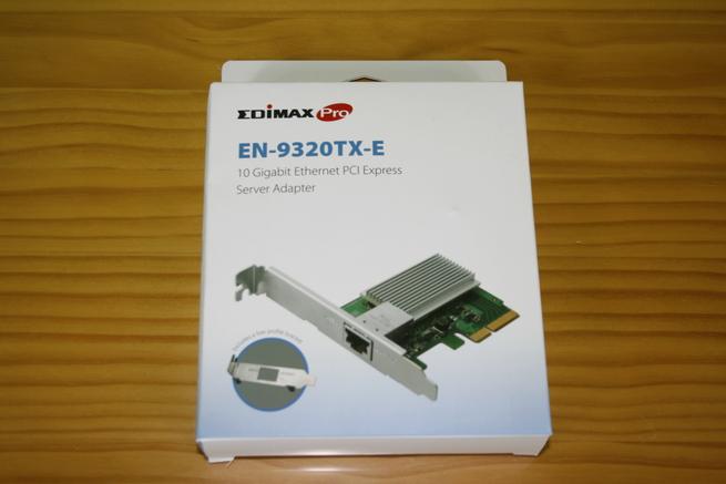 Frontal de la caja de la tarjeta de red Edimax EN-9320TX-E