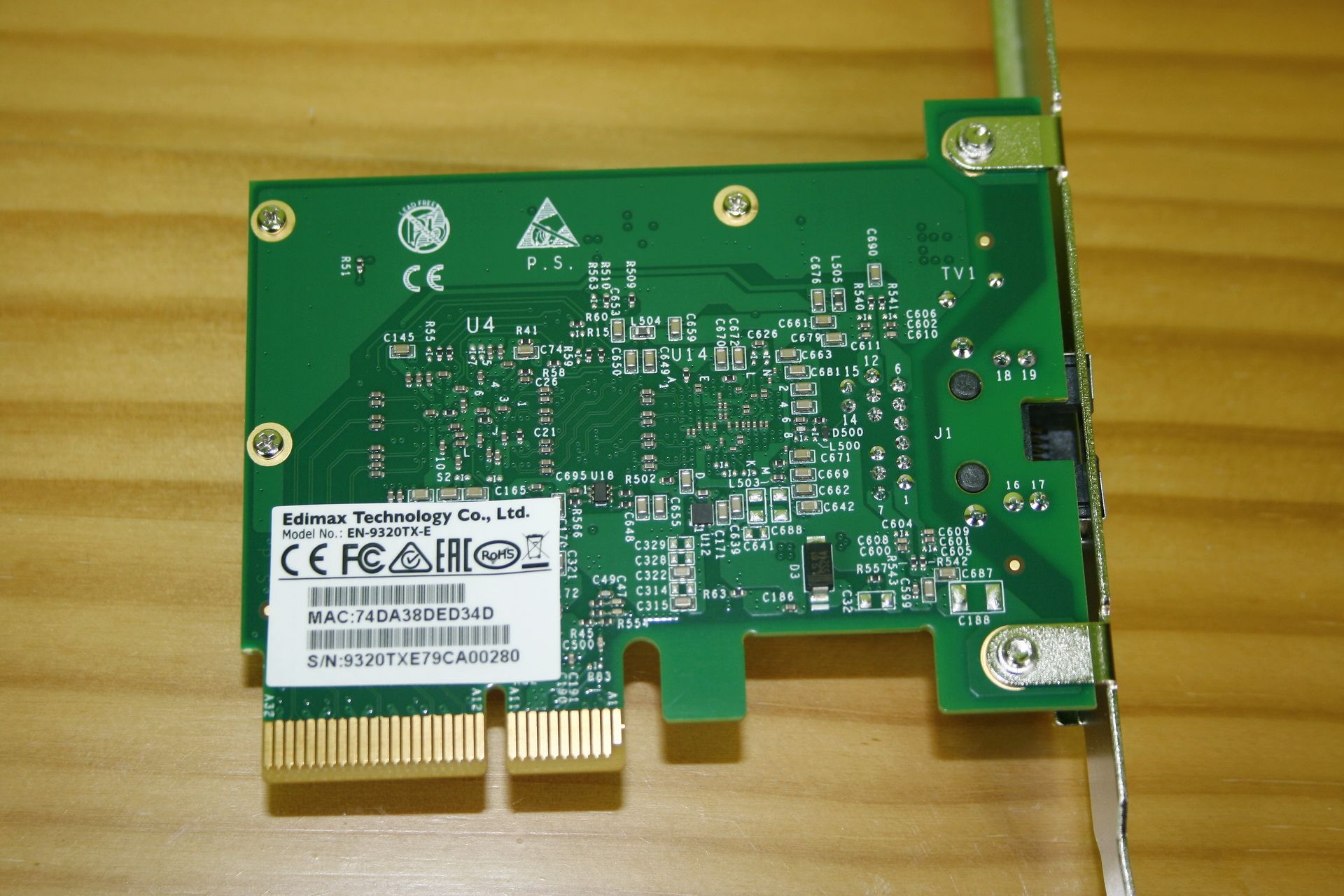 Edimax EN-9235TX-32 V2 scheda di rete e adattatore Interno Ethernet 1000 Mbit/s Edimax EN-9235TX-32 V2 scheda di rete e adattatore Interno Ethernet 1000 Mbit/s