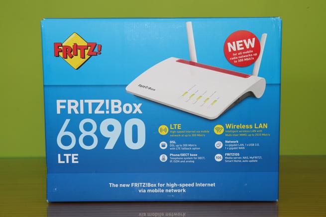 Frontal del router FRITZ!Box 6890 LTE con todas sus especificaciones