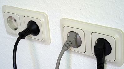 Cómo ahorrar en la factura d ela luz gracias a los enchufes eléctricos inteligentes