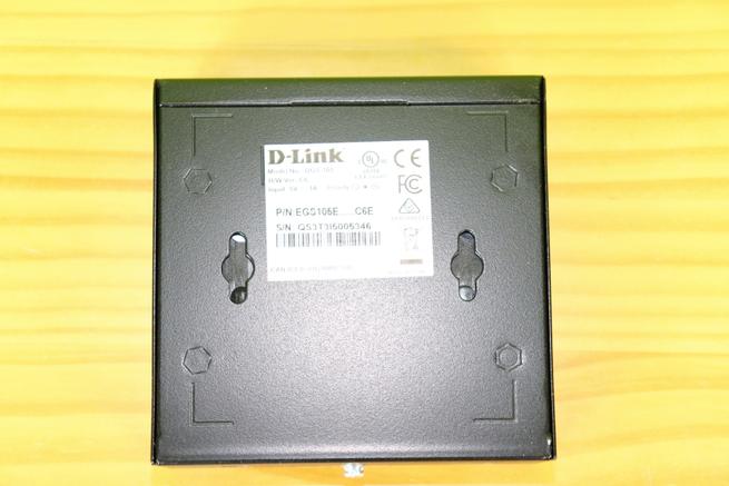 Inferior del switch no gestionable D-Link DGS-105