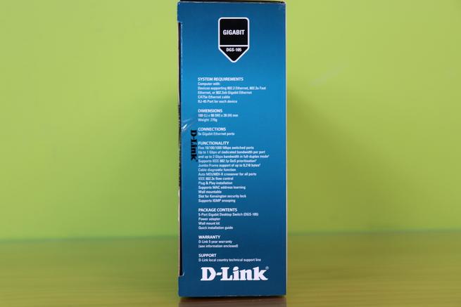 Lateral izquierdo de la caja del switch D-Link DGS-105