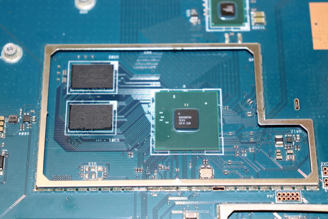 CPU Broadcom Quad-Core 1.8GHz del router gaming ASUS ROG Rapture GT-AX11000