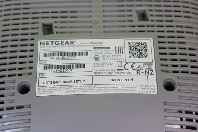 Pegatina en detalle del AP profesional NETGEAR WAC505