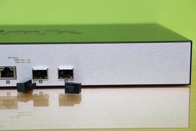 Puertos SFP+ a 10Gbps del switch gestionable D-Link DXS-1210-10TS