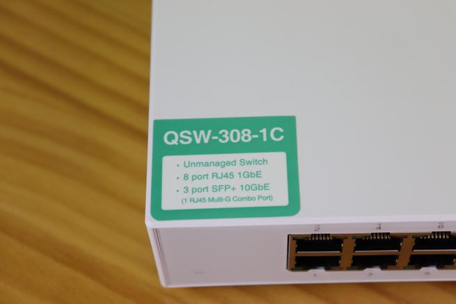 Modelo y características del switch 10G QNAP QSW-308-1C