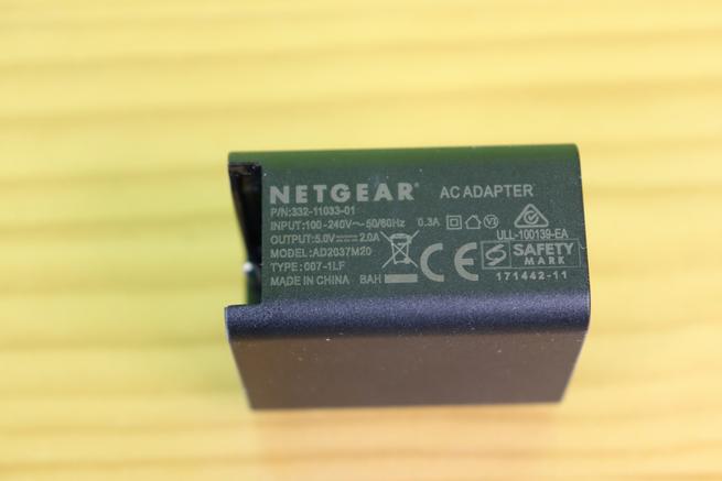 Especificaciones del transformador de corriente del router MiFi 4G NETGEAR Nighthawk M2