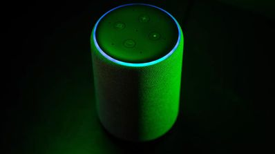 Una vulnerabilidad afecta a Alexa y Google Home