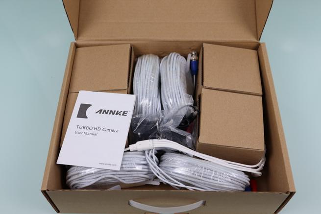 Contenido de la caja de las cámaras del ANNKE sistema de videovigilancia 1080p