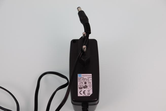 Transformador de corriente del router Synology RT2600ac
