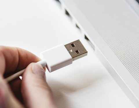 convierte cualquier enchufe de tu casa en USB: compatible