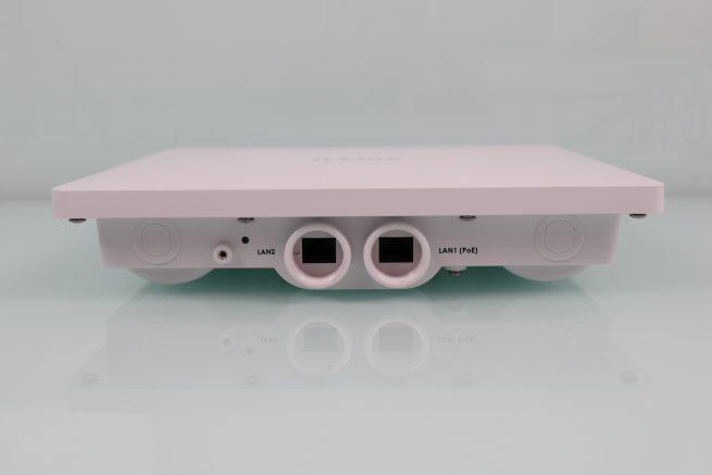 Puertos Gigabit Ethernet del AP profesional D-Link DAP-3666