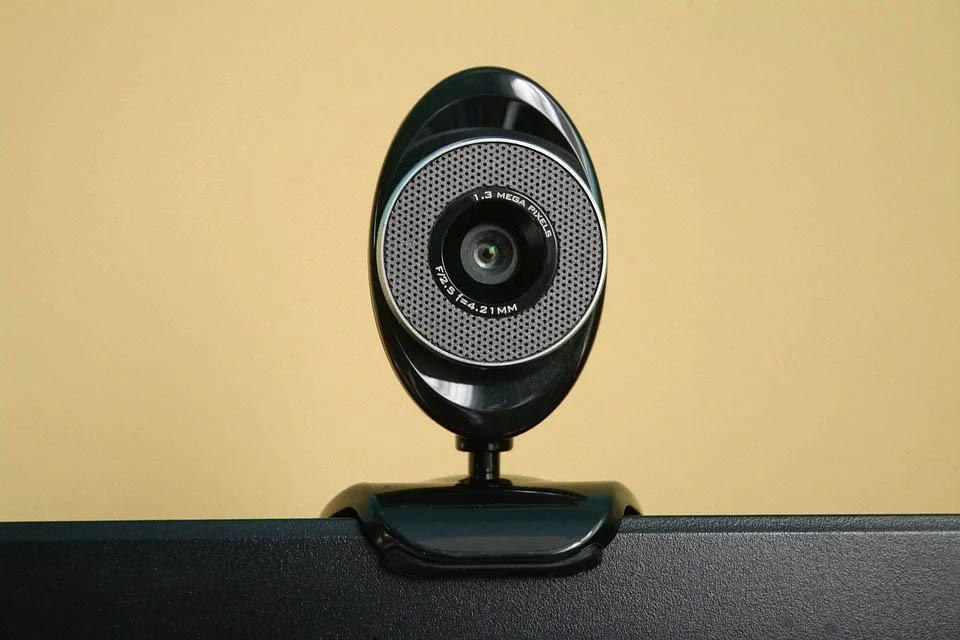 Evitar ataques en una webcam