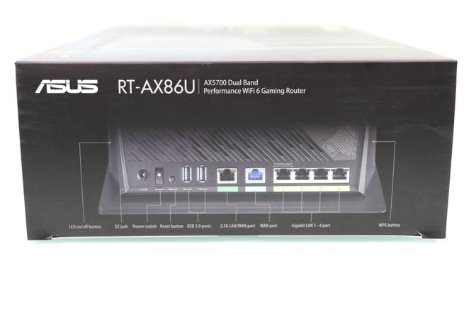 Lateral derecho de la caja del router ASUS RT-AX86U