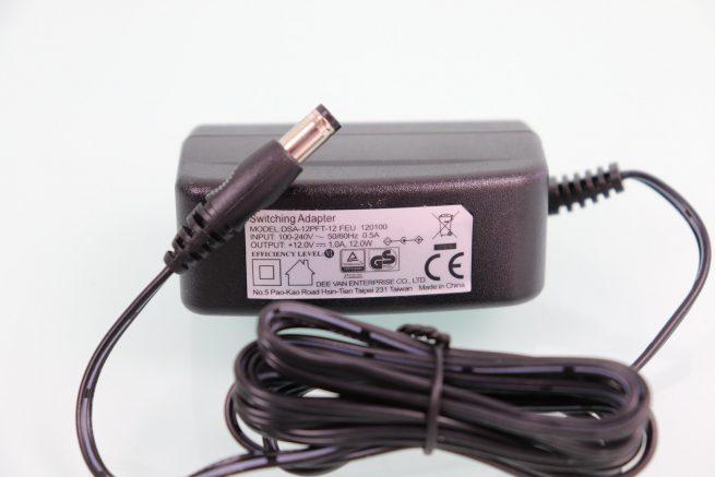 Transformador de corriente del switch Multigigabit QNAP QSW-1105-5T