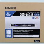 Frontal de la caja del switch QNAP QGD-1602P en detalle
