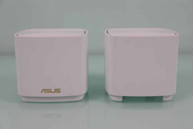 Vista de los dos nodos AiMesh del sistema WiFI Mesh ASUS ZenWiFi AX Mini XD4