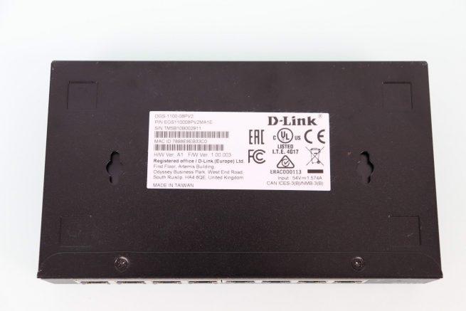 Inferior del switch gestionable D-Link DGS-1100-08PV2