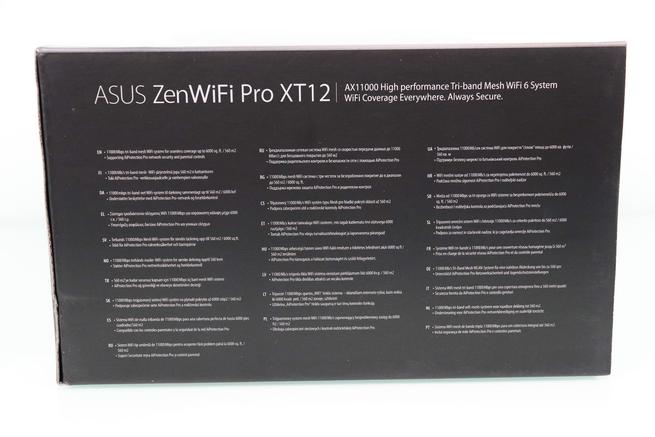 Lateral derecho de la caja del WiFi Mesh ASUS ZenWiFi Pro XT12