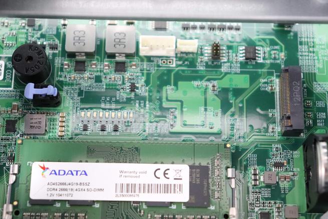 Ranuras M.2 para SSD NVMe del NAS QNAP TS-364