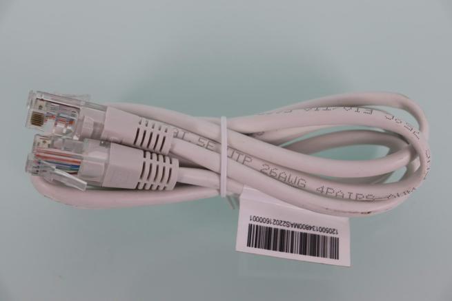 Vista del cable de red Ethernet del ASUS ZenWiFi XT9
