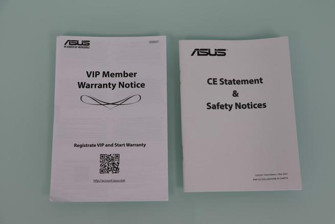 Vista de la garantía y recomendaciones de seguridad de uso del ASUS ZenWiFi XT9