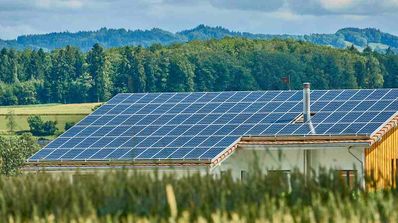 Combina paneles fotovoltaicos con bomba de calor aerotérmica