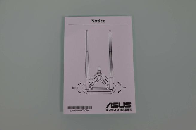 Guía para colocar las antenas de la base de antenas de la tarjeta ASUS PCE-AXE59BT