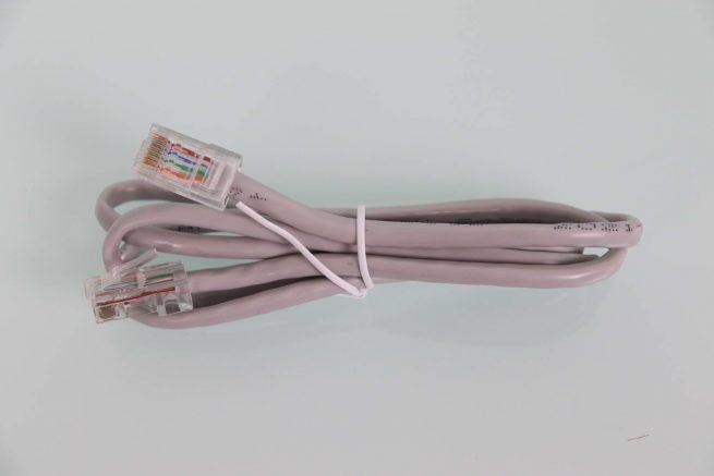 Cable de red Ethernet Cat5e del D-Link DBG-2000 para conectarnos a la LAN