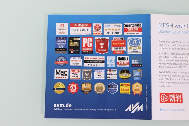 Vista del folleto de AVM con todos los productos como routers, repetidores, PLC y más